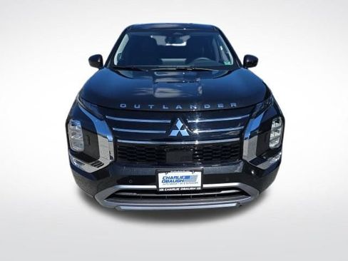 New 2025 Mitsubishi Outlander SE image 8