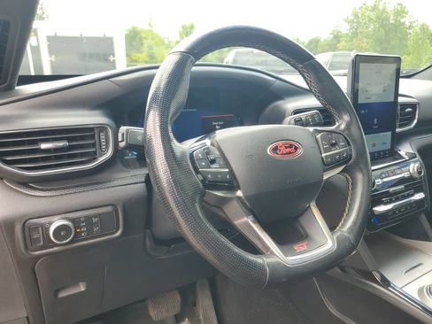 Used 2021 Ford Explorer ST w/ Equipment Group 401A AWD/4WD image 8