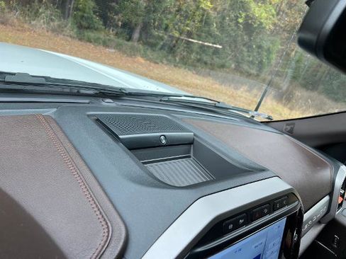 Used 2022 Ford F350 King Ranch w/ Chrome Package image 27