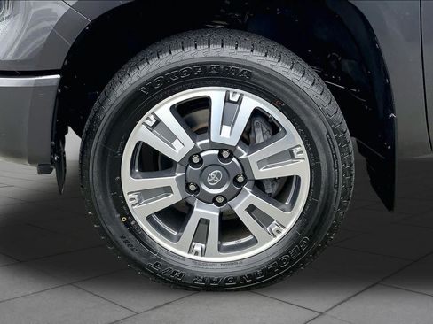 Certified 2020 Toyota Tundra Platinum AWD/4WD image 11