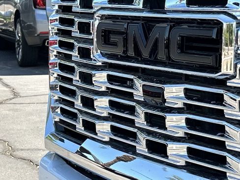 New 2026 GMC Sierra 2500 Denali w/ Technology Package AWD/4WD image 30