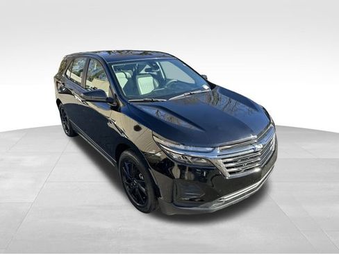 Used 2023 Chevrolet Equinox LS w/ Midnight Edition image 7