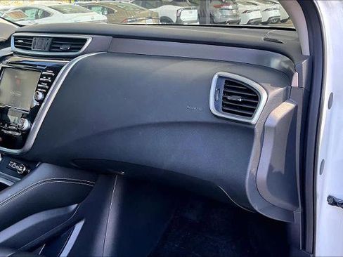 Certified 2024 Nissan Murano SV w/ SV Midnight Edition Package image 18