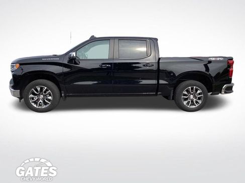 Used 2025 Chevrolet Silverado 1500 LT w/ Convenience Package II AWD/4WD image 6