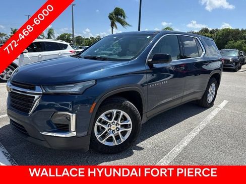 Used 2023 Chevrolet Traverse LS FWD image 1