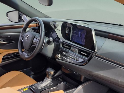 Used 2024 Lexus ES 350 w/ Premium Package image 21