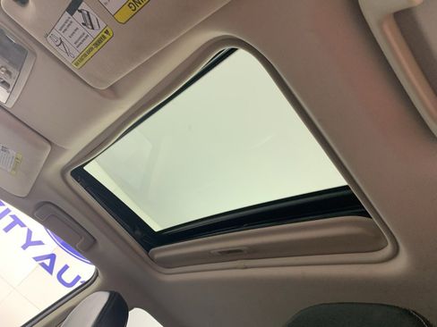 Used 2018 Mitsubishi Outlander SEL image 27