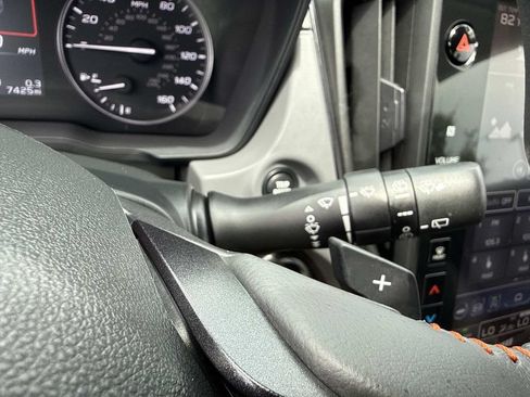 Certified 2025 Subaru Crosstrek 2.5i Limited w/ Crosstrek Mirror Package AWD/4WD image 35