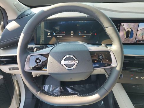 New 2025 Nissan Murano SL image 18