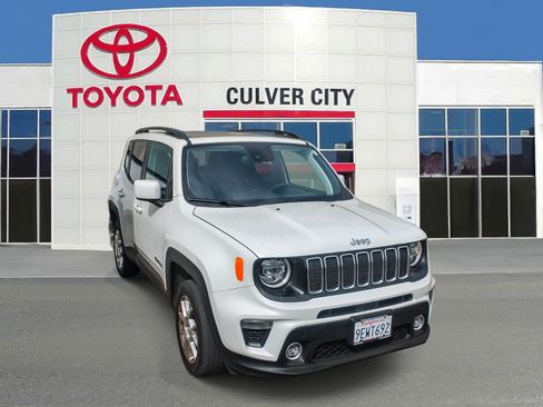 Used 2021 Jeep Renegade Latitude w/ Luxury Group I AWD/4WD image 1