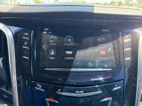 Used 2020 Cadillac Escalade Luxury w/ LPO, Radiant Package AWD/4WD image 21