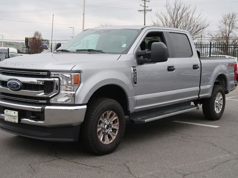 Used 2021 Ford F250 XL w/ STX Appearance Package image 16