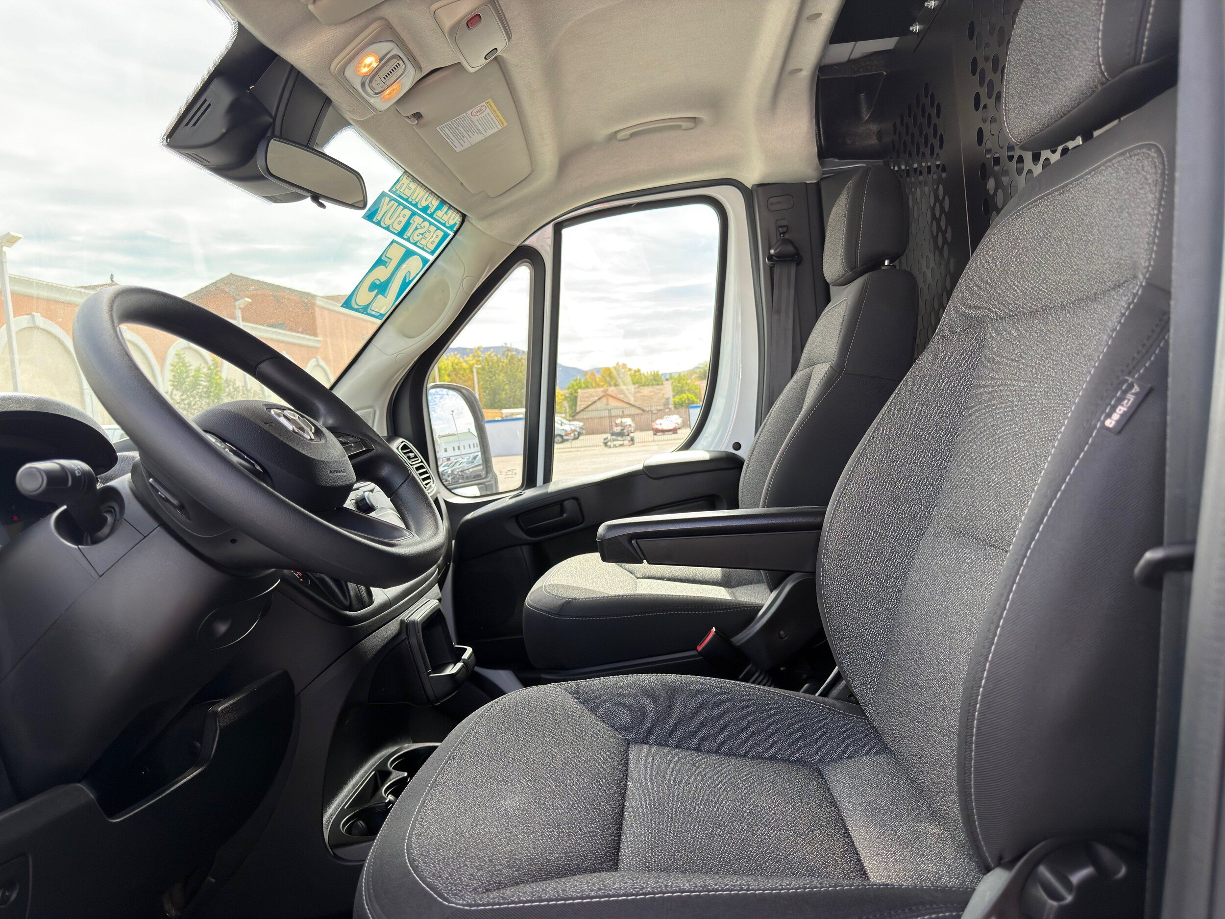 Used 2025 RAM ProMaster 2500 w/ U-Haul Equipment Group FWD image 22