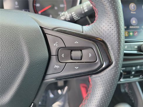 Used 2021 Chevrolet TrailBlazer RS w/ Sun and Liftgate Package FWD image 24