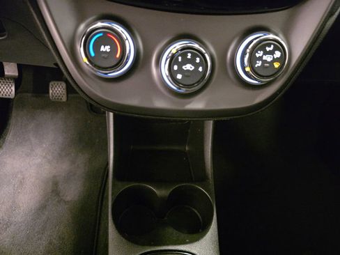Used 2022 Chevrolet Spark LS image 12