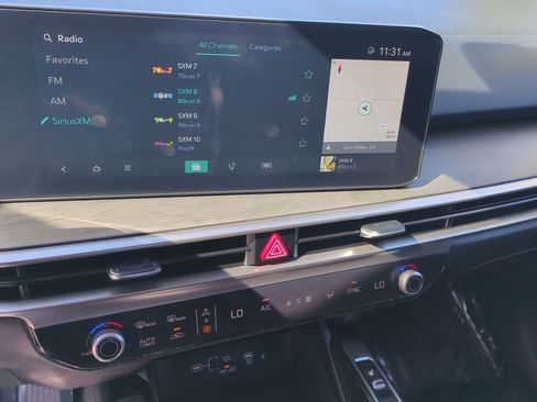 Certified 2024 Kia Sorento X-Line EX image 16