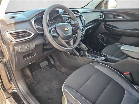 Certified 2023 Chevrolet TrailBlazer LT w/ Convenience Package FWD image 10
