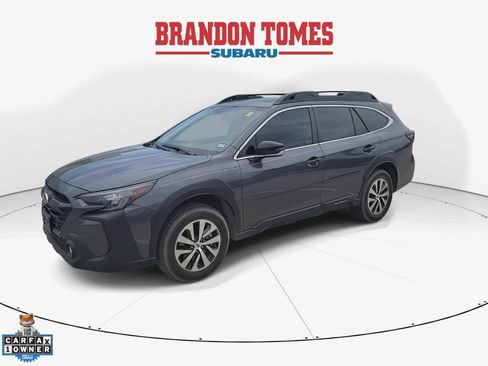 Used 2025 Subaru Outback Premium AWD/4WD image 4