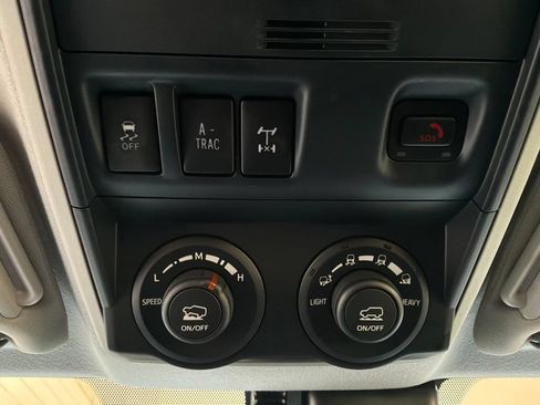 Used 2023 Toyota 4Runner TRD Off-Road AWD/4WD image 18