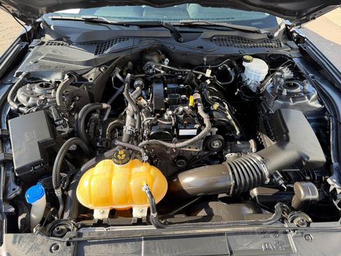 Used 2021 Ford Mustang Coupe RWD image 32