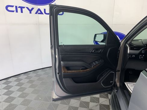 Used 2018 Chevrolet Tahoe LT RWD image 12