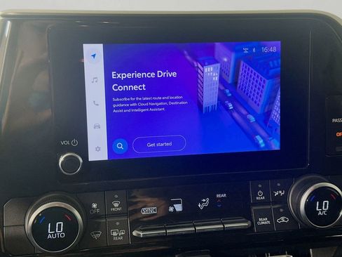 Used 2023 Toyota Highlander LE image 13