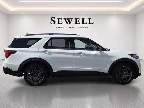Used 2026 Ford Explorer ST w/ Sun And Sound Package RWD image 5