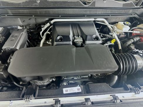 Used 2025 Chevrolet Colorado W/T w/ WT Convenience Package II image 30