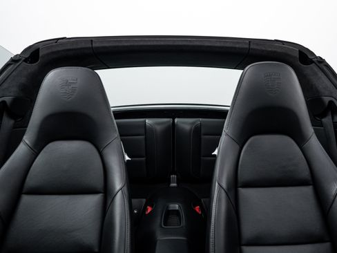 Certified 2014 Porsche 911 Targa 4S image 24