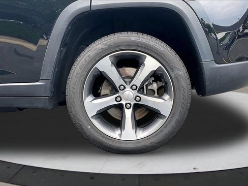 Used 2023 Jeep Grand Cherokee 4WD 4xe image 37