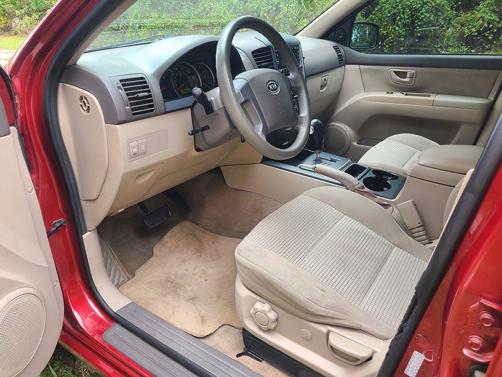 Used 2009 Kia Sorento LX RWD image 12