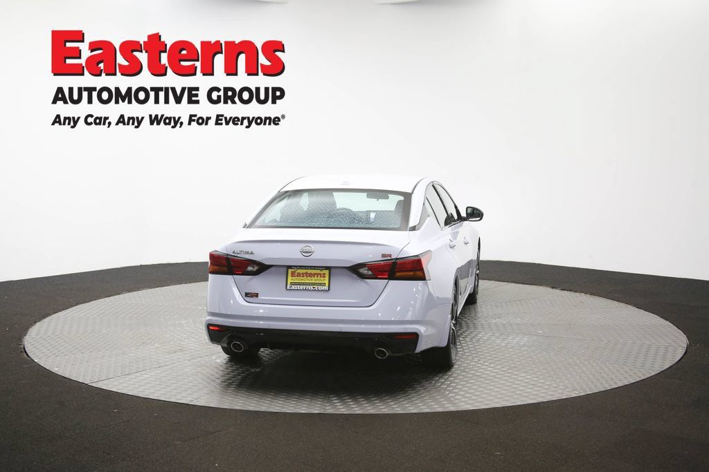 Used 2025 Nissan Altima 2.5 SR w/ SR Premium Package FWD image 39