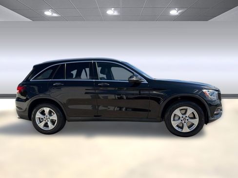 Used 2018 Mercedes-Benz GLC 300 image 8