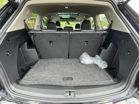 Certified 2026 Volkswagen Atlas SEL Premium R-Line AWD/4WD image 29