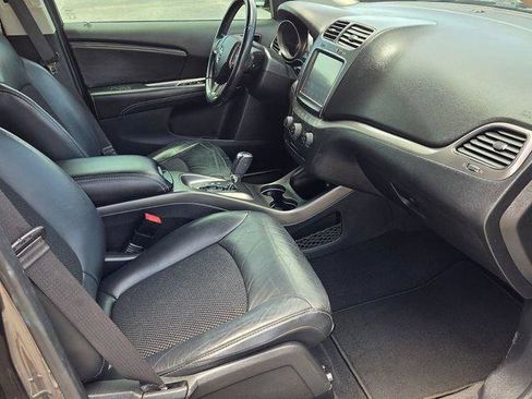 Used 2020 Dodge Journey Crossroad FWD image 18