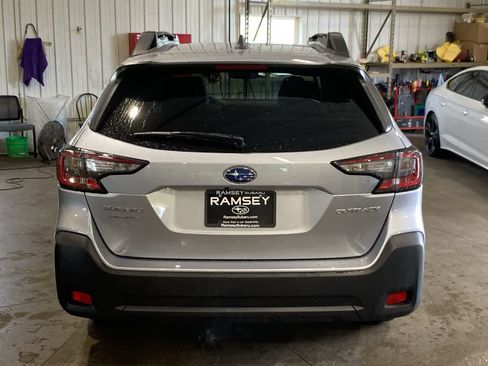Certified 2025 Subaru Outback Premium AWD/4WD image 5