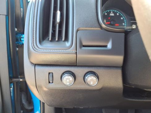 Used 2022 GMC Canyon Elevation w/ Elevation Premium Package AWD/4WD image 13