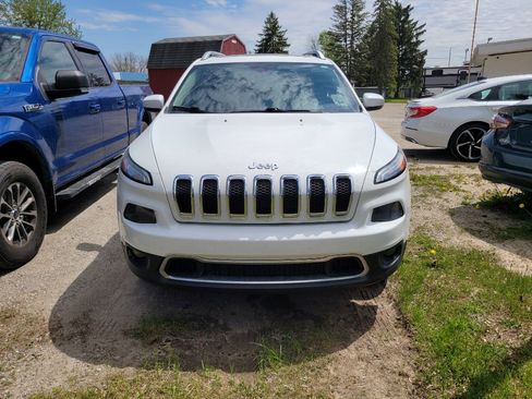 Used 2015 Jeep Cherokee Limited w/ Trailer Tow Group AWD/4WD image 2