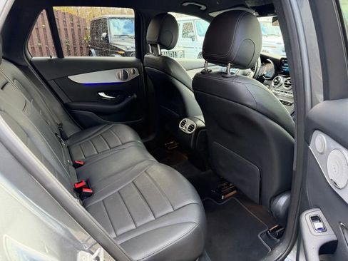 Used 2021 Mercedes-Benz GLC 300 4MATIC image 25