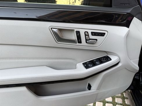 Used 2014 Mercedes-Benz E 350 Sedan image 26
