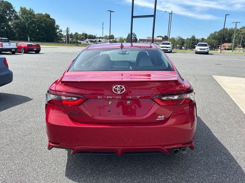 Used 2021 Toyota Camry SE w/ Cold Weather Package AWD/4WD image 7