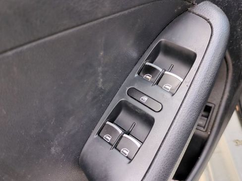 Used 2014 Volkswagen Jetta S FWD image 9