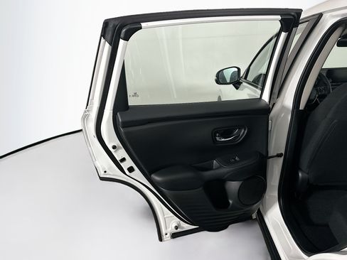 Used 2025 Honda HR-V LX image 24