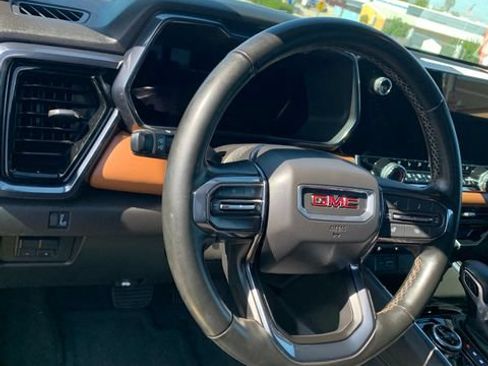 Used 2023 GMC Canyon AT4 w/ AT4 Premium Package AWD/4WD image 28