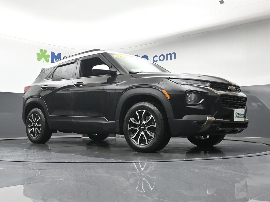 Used 2021 Chevrolet TrailBlazer ACTIV w/ Technology Package AWD/4WD image 27