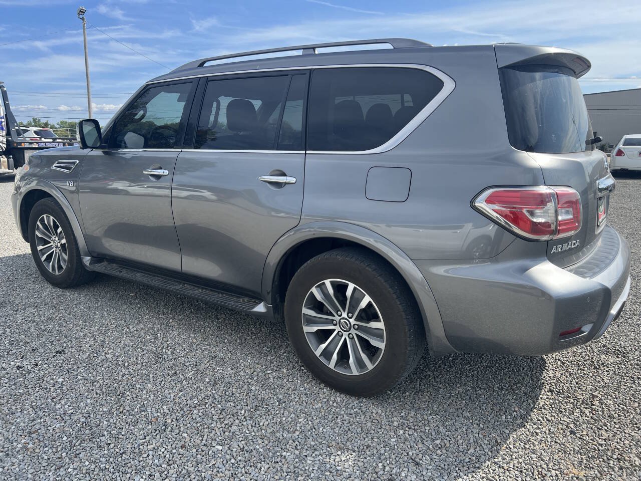 Used 2019 Nissan Armada SL w/ Premium Package RWD image 2