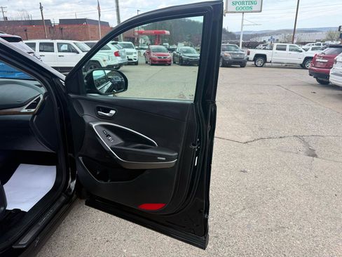 Used 2018 Hyundai Santa Fe Limited image 60