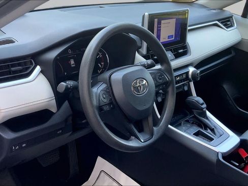 Used 2023 Toyota RAV4 XLE w/ Convenience Package FWD image 18