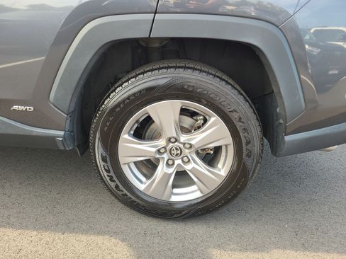 Certified 2022 Toyota RAV4 LE AWD/4WD image 10