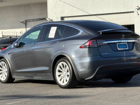 Used 2017 Tesla Model X 100D image 3